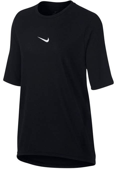 Funktionsshirts von NIKE 